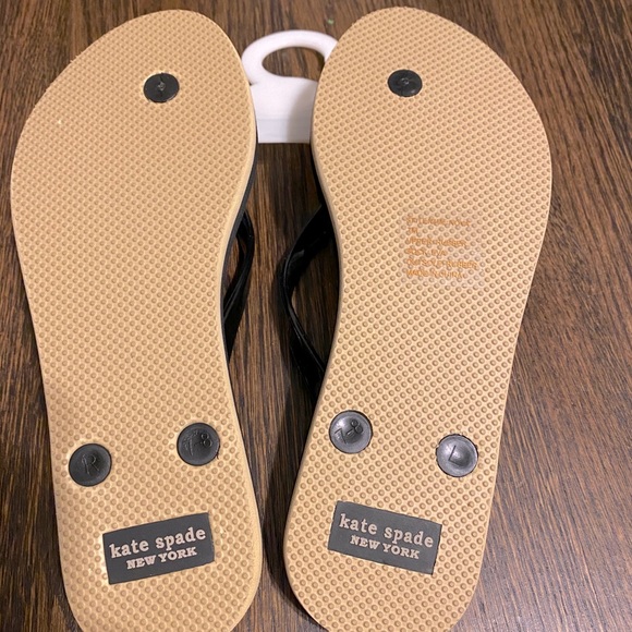 NEW!! KATE SPADE FLIP FLOPS. Size 5-6 & Size 7-8 - Picture 4 of 4